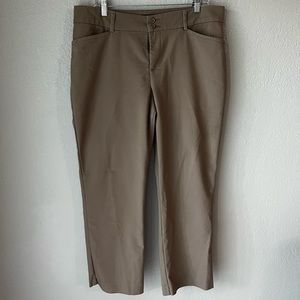 Lee’s Khaki Pants